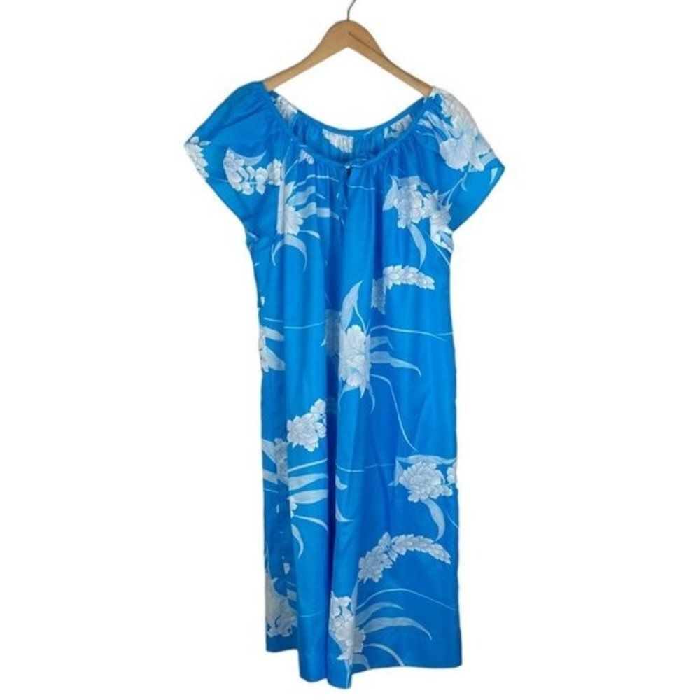 HILO HATTIE Hawaii Women's Vintage Blue Floral Muumuu Flutter Sleeve Dress US M